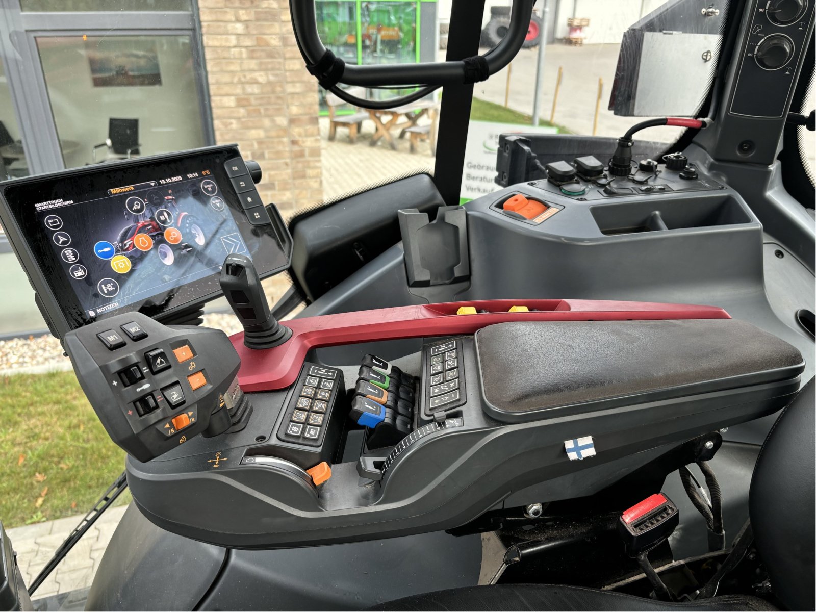 Traktor des Typs Valtra Q265 Garantie, Gebrauchtmaschine in Gadebusch (Bild 9)