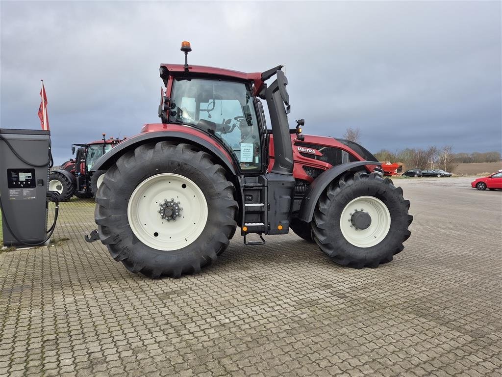 Traktor типа Valtra Q265 Kan leveres nu, Gebrauchtmaschine в Høng (Фотография 3)