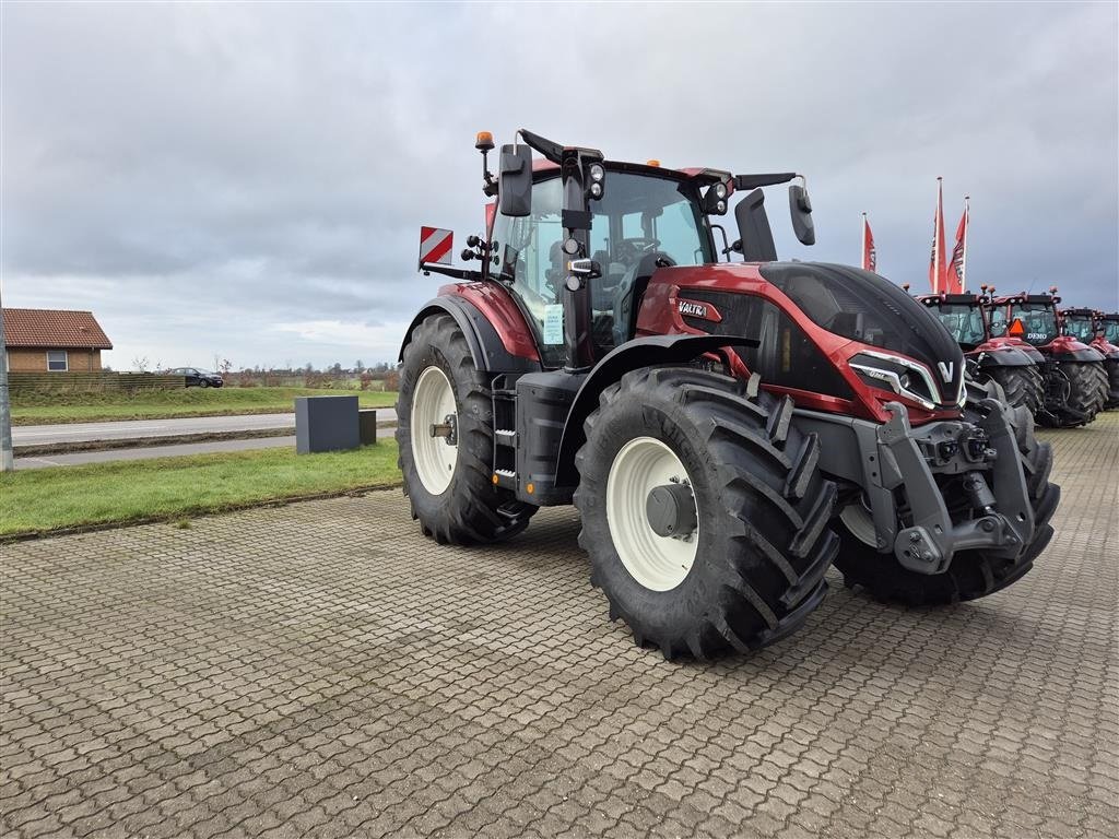 Traktor типа Valtra Q265 Kan leveres nu, Gebrauchtmaschine в Høng (Фотография 2)