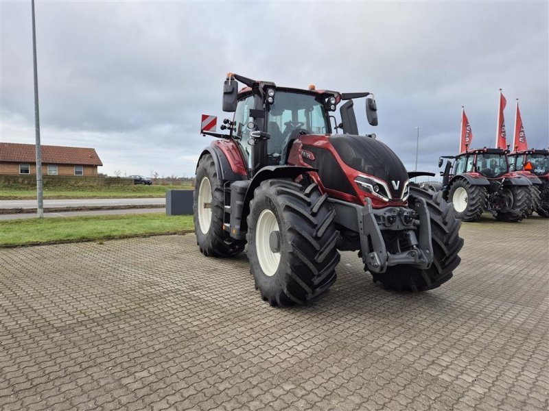 Traktor vrste Valtra Q265 Kan leveres nu, Gebrauchtmaschine v Høng (Slika 1)