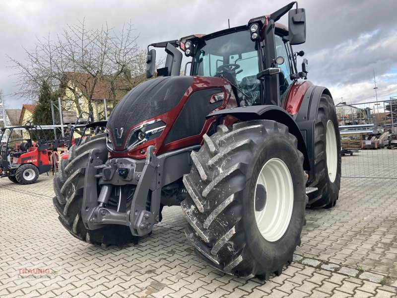Traktor tip Valtra Q265 m. Vollausstattung, Neumaschine in Mainburg/Wambach (Poză 1)