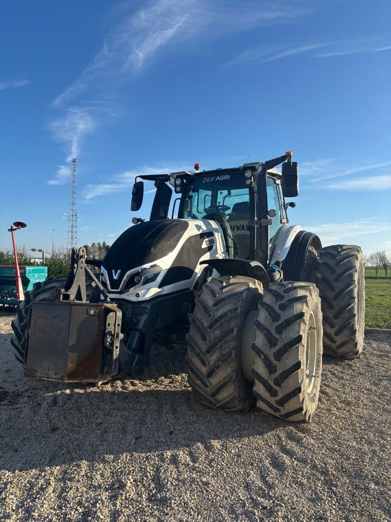 Traktor от тип Valtra Q265, Gebrauchtmaschine в VERT TOULON (Снимка 2)