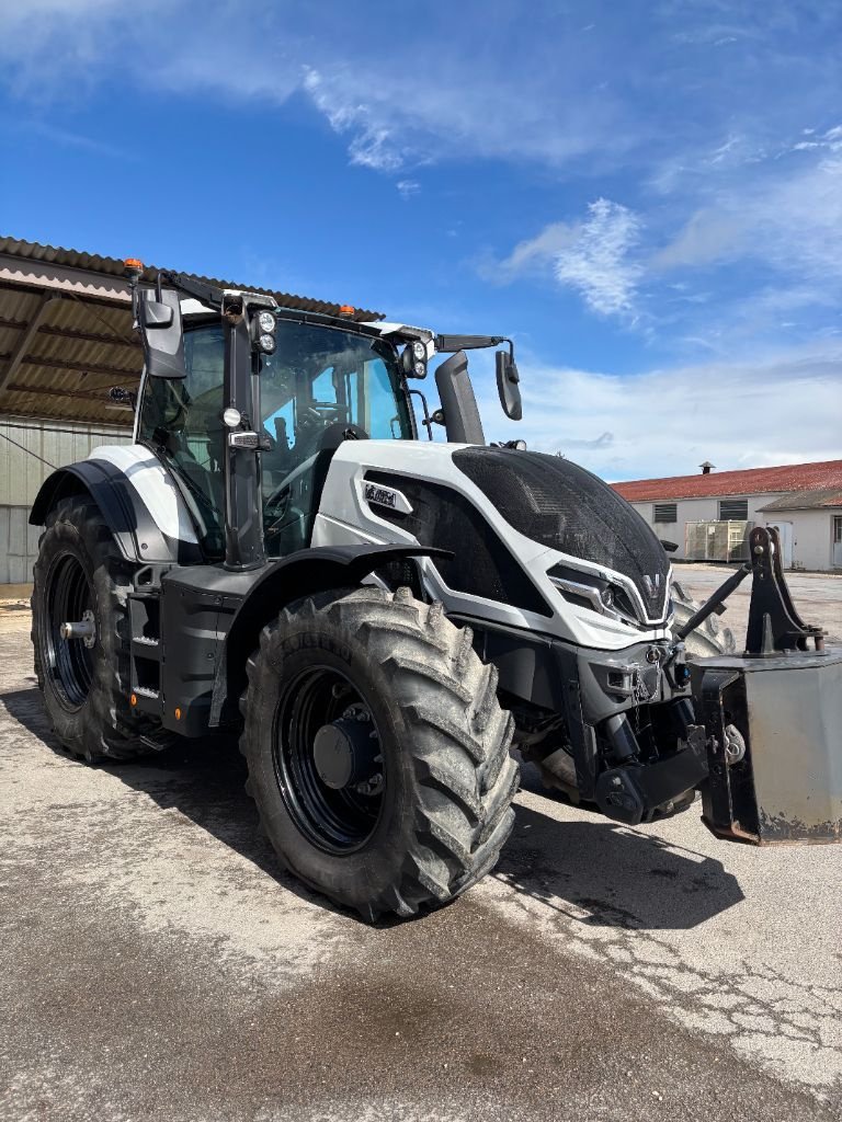 Traktor vrste Valtra Q265, Gebrauchtmaschine v VERT TOULON (Slika 9)