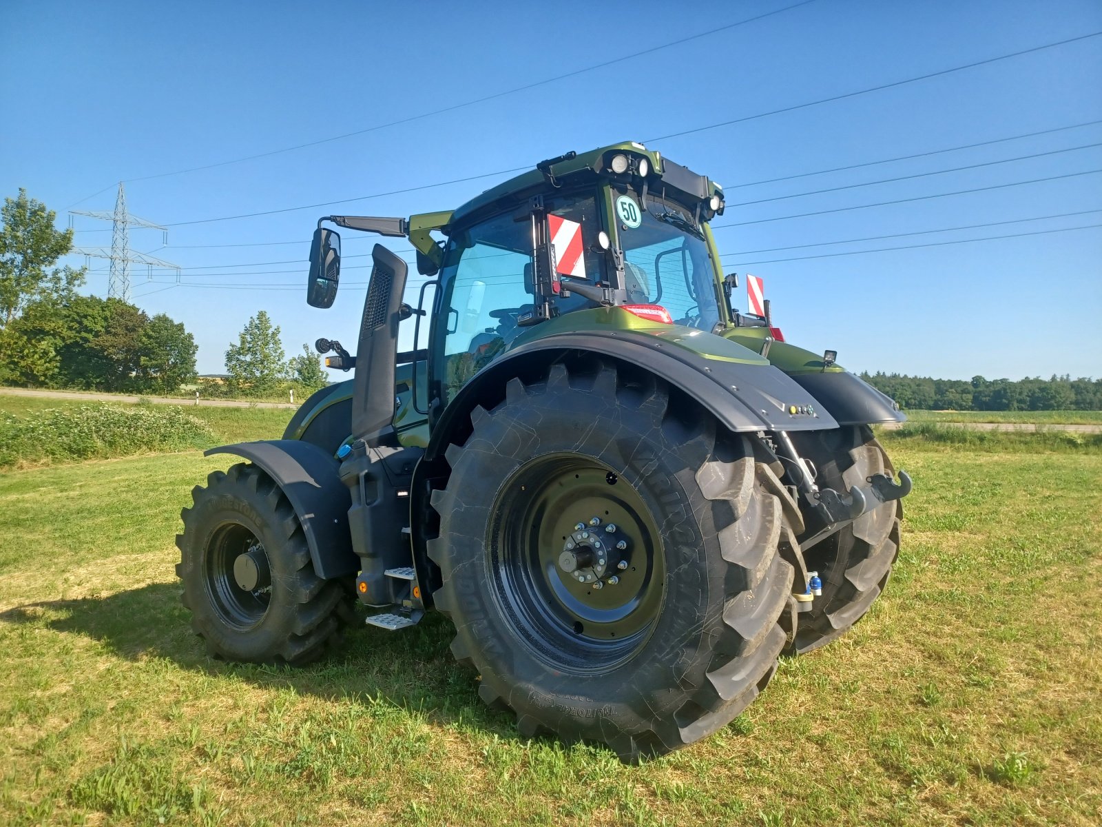 Traktor типа Valtra Q265, Gebrauchtmaschine в Uffenheim (Фотография 4)