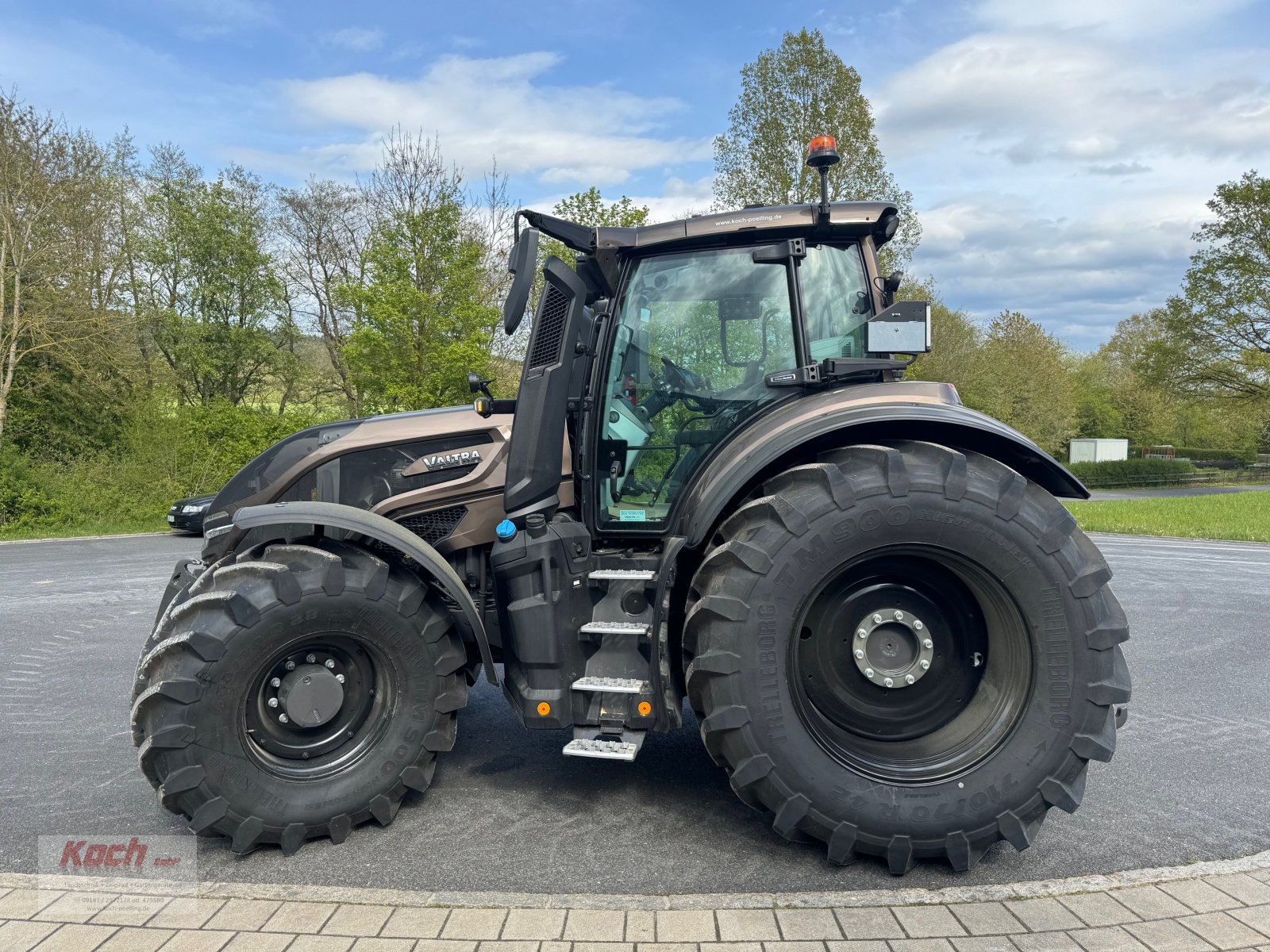 Traktor des Typs Valtra Q265, Neumaschine in Neumarkt / Pölling (Bild 10)