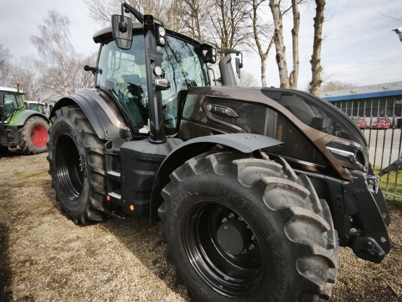 Traktor des Typs Valtra Q265, Gebrauchtmaschine in Eckernförde (Bild 1)