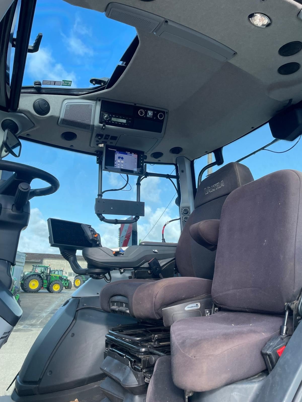 Traktor Türe ait Valtra Q285, Gebrauchtmaschine içinde BOSC LE HARD (resim 10)