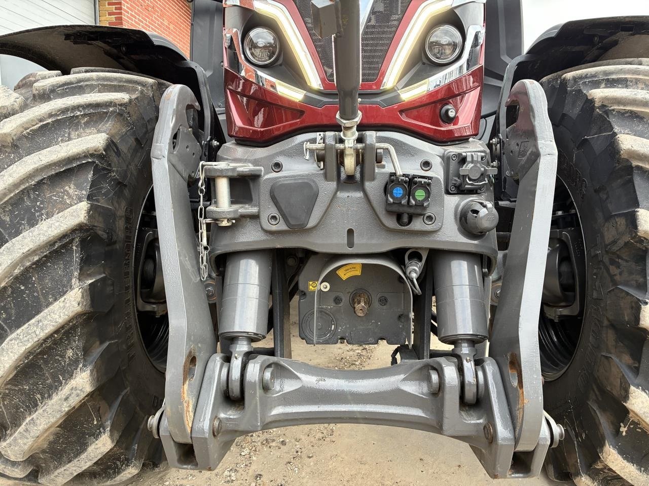 Traktor типа Valtra Q305 1A9, Gebrauchtmaschine в Egtved (Фотография 3)