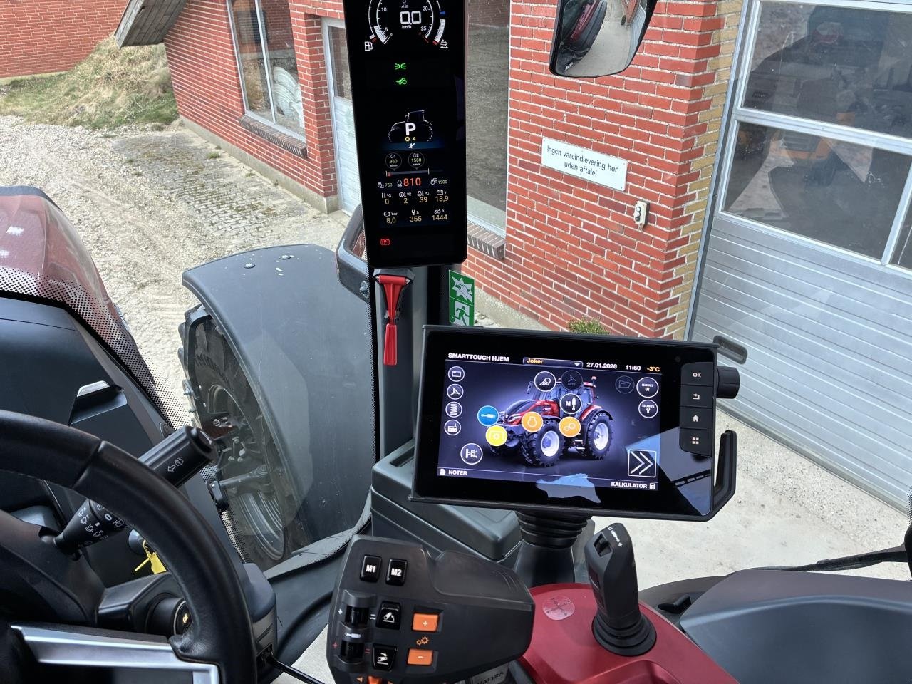 Traktor типа Valtra Q305 1A9, Gebrauchtmaschine в Ringkøbing (Фотография 9)