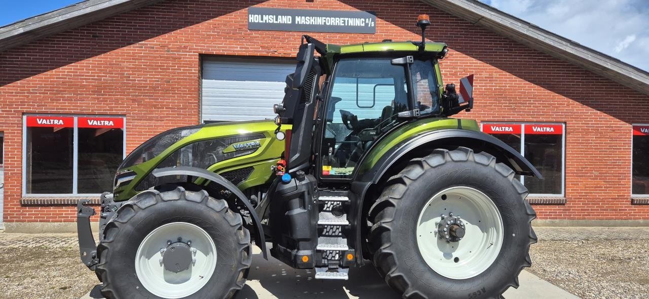 Traktor a típus Valtra Q305 1A9, Gebrauchtmaschine ekkor: Kjellerup (Kép 1)