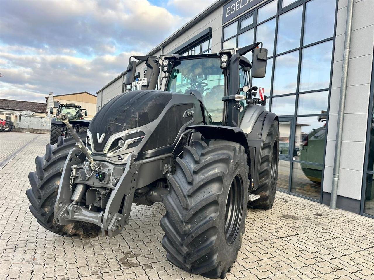 Traktor tip Valtra Q305 RÜFA, Neumaschine in Fürth / Burgfarrnbach (Poză 2)