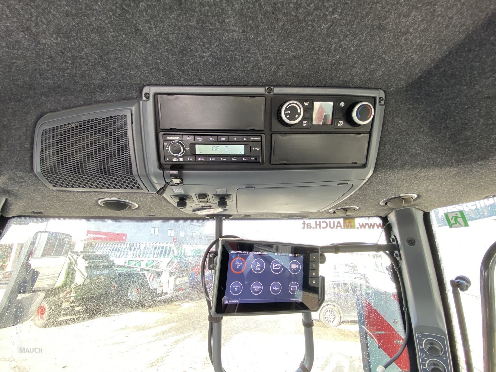 Traktor van het type Valtra Q305  + RÜFA, Mietmaschine in Burgkirchen (Foto 14)