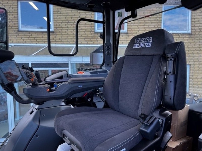 Traktor des Typs Valtra Q305   Valtra Q305 FRA 0,49 % I Rente, Gebrauchtmaschine in Sakskøbing (Bild 10)