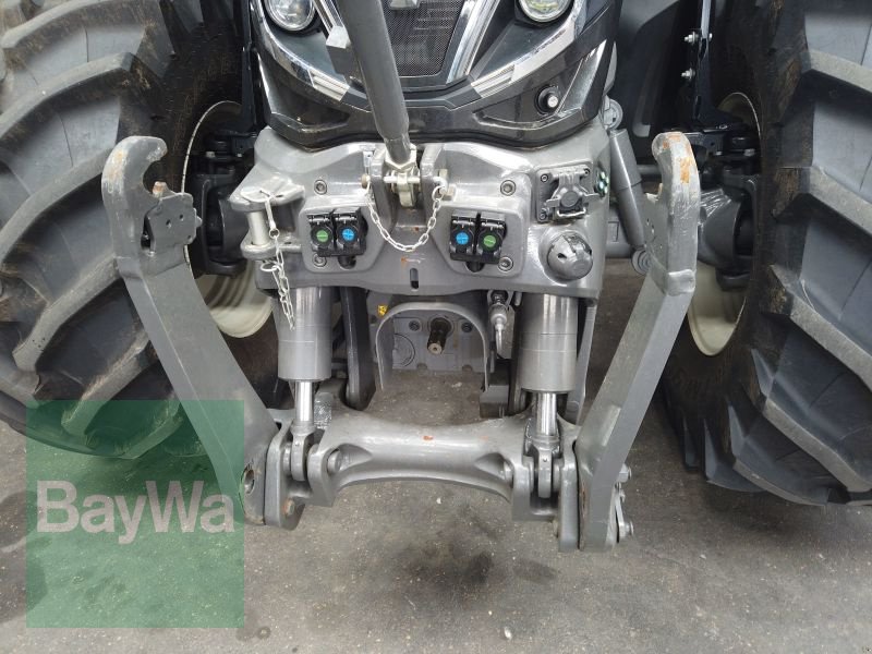 Traktor des Typs Valtra Q305 VALTRA TRAKTOR, Gebrauchtmaschine in Erbach (Bild 3)