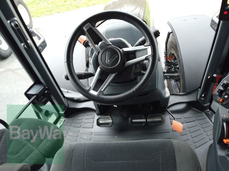 Traktor des Typs Valtra Q305 VALTRA TRAKTOR, Gebrauchtmaschine in Erbach (Bild 18)