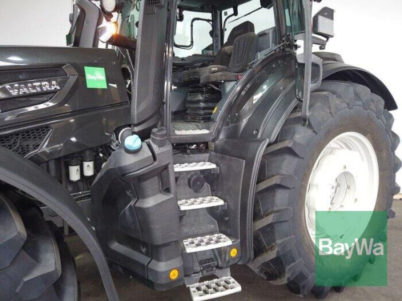Traktor des Typs Valtra Q305 VALTRA TRAKTOR, Gebrauchtmaschine in München (Bild 14)