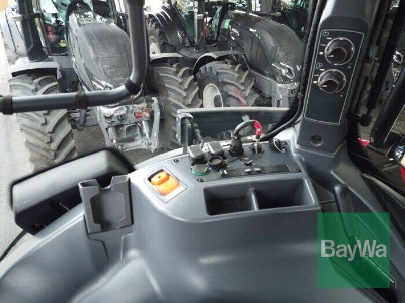 Traktor des Typs Valtra Q305 VALTRA TRAKTOR, Gebrauchtmaschine in München (Bild 22)