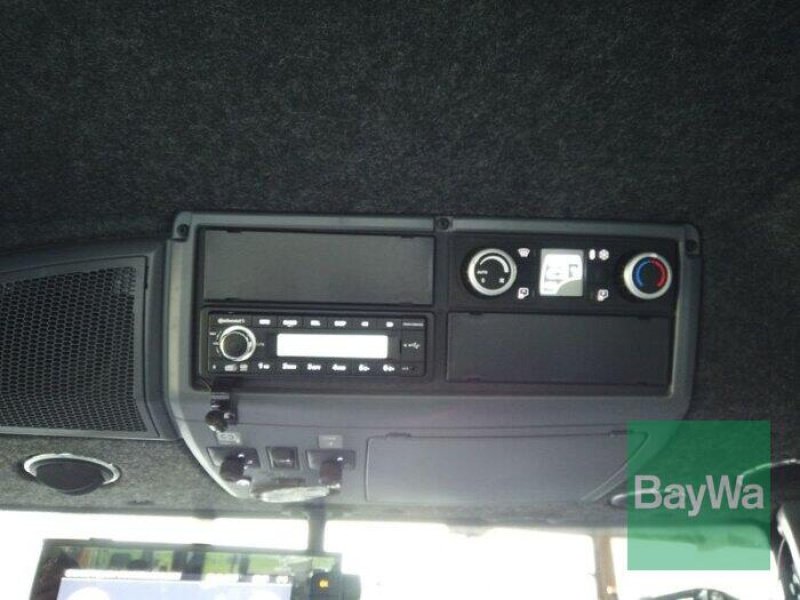 Traktor des Typs Valtra Q305 VALTRA TRAKTOR, Gebrauchtmaschine in München (Bild 23)