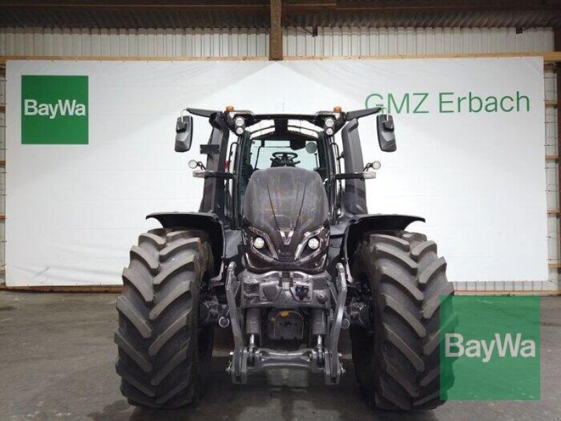 Traktor des Typs Valtra Q305 VALTRA TRAKTOR, Gebrauchtmaschine in München (Bild 2)