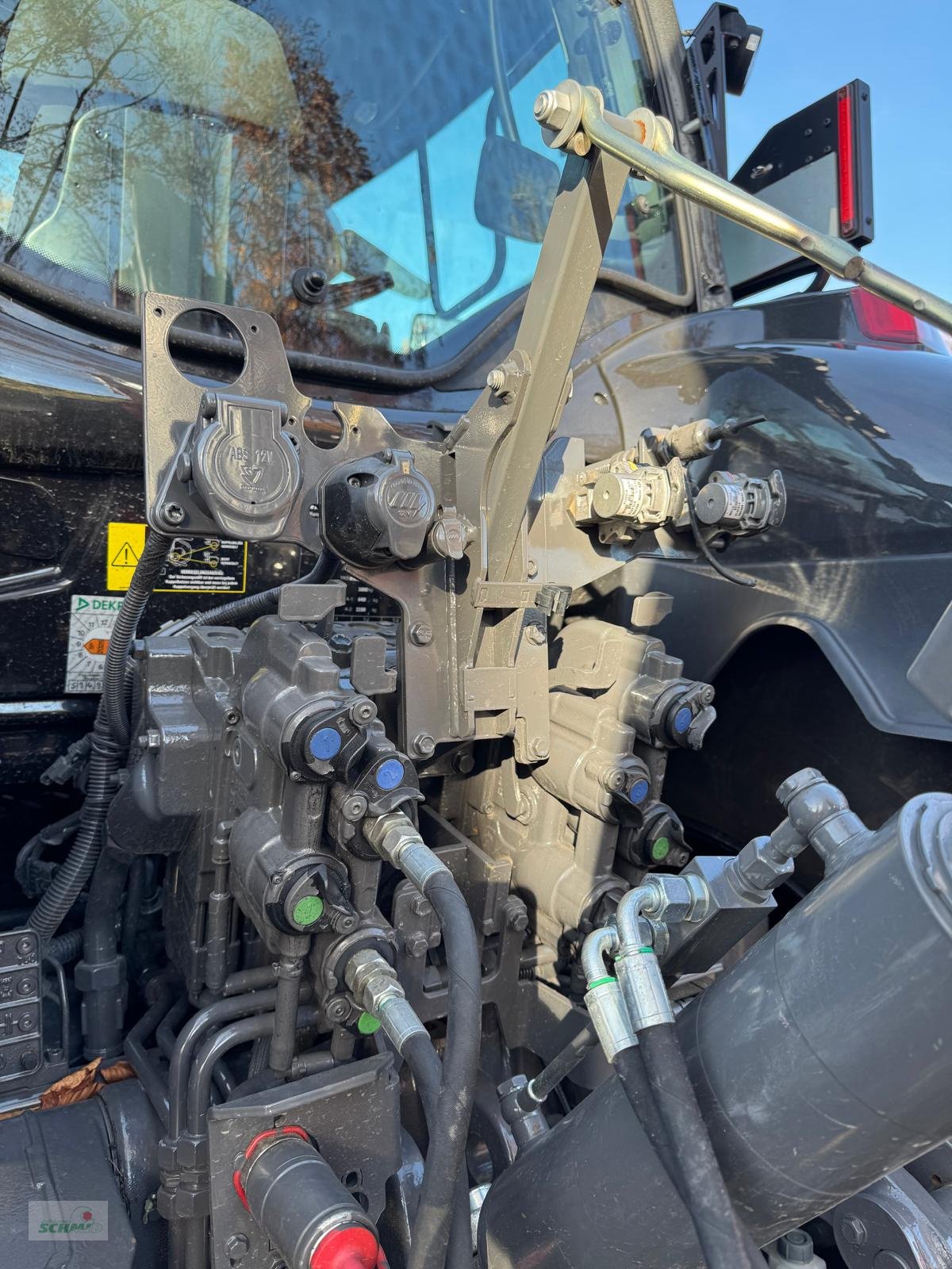 Traktor Türe ait Valtra Q305, Gebrauchtmaschine içinde Marktoberdorf (resim 4)