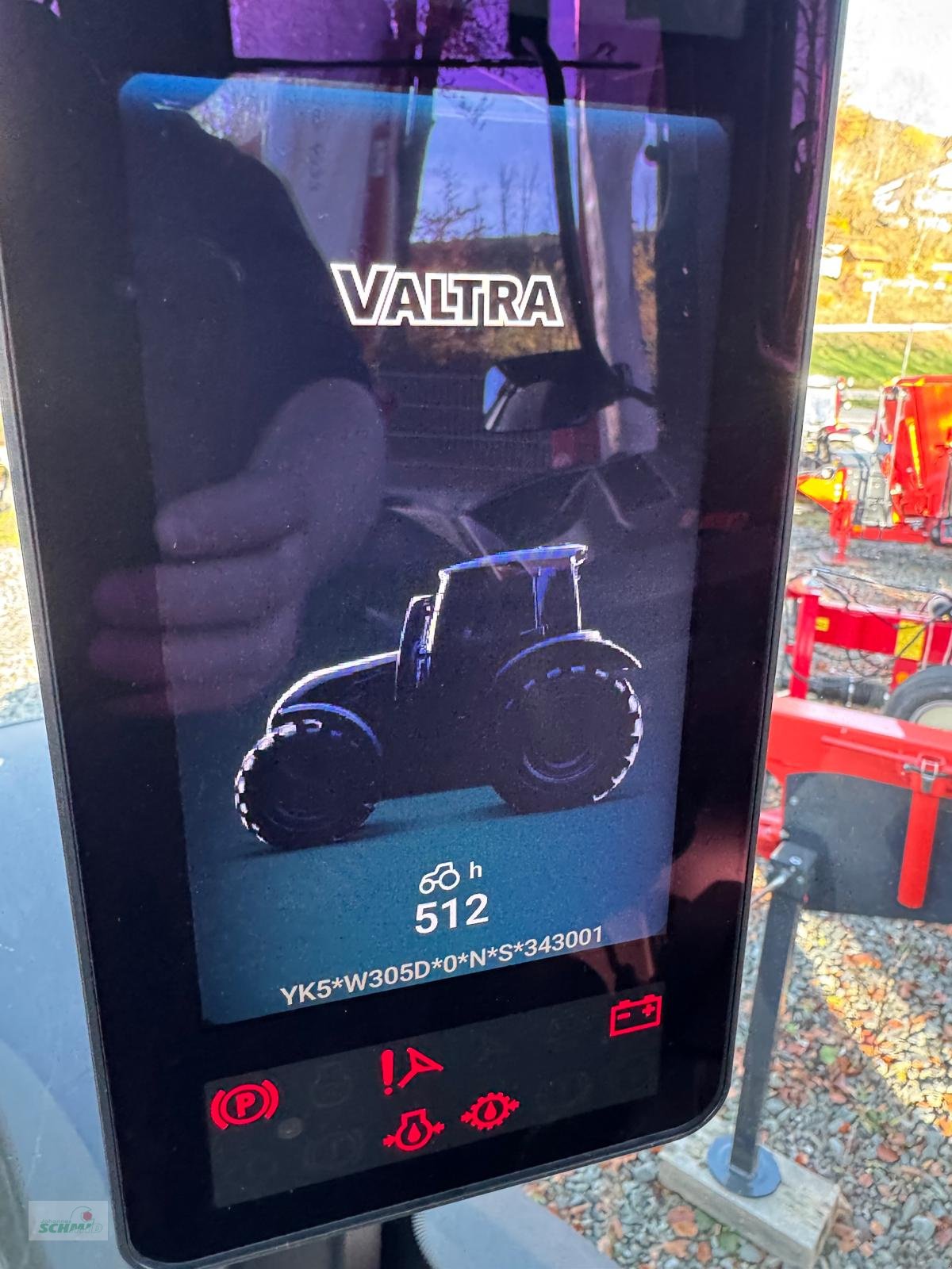 Traktor Türe ait Valtra Q305, Gebrauchtmaschine içinde Marktoberdorf (resim 7)