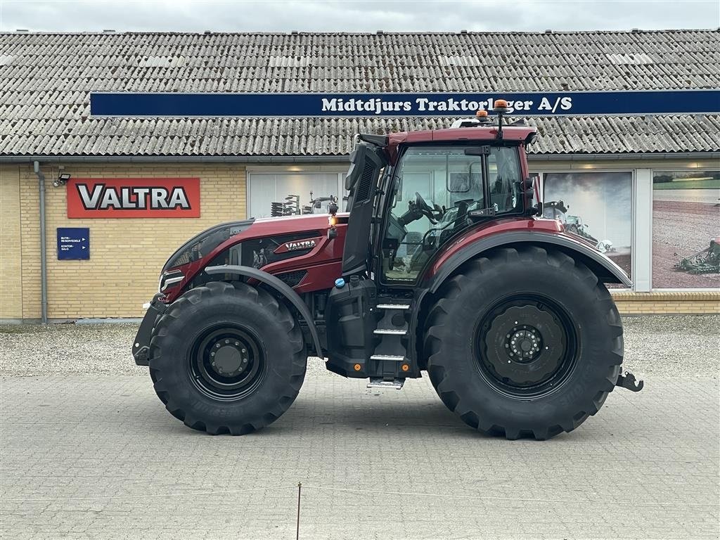 Traktor типа Valtra Q305, Gebrauchtmaschine в Nimtofte (Фотография 1)