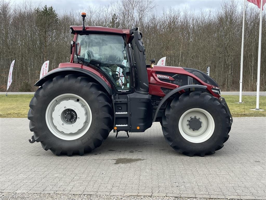 Traktor des Typs Valtra Q305, Gebrauchtmaschine in Nimtofte (Bild 5)