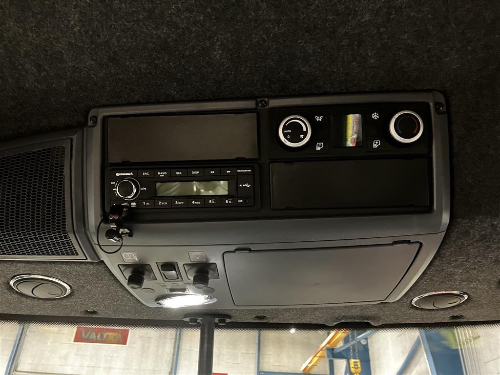 Traktor типа Valtra Q305, Gebrauchtmaschine в Høng (Фотография 10)