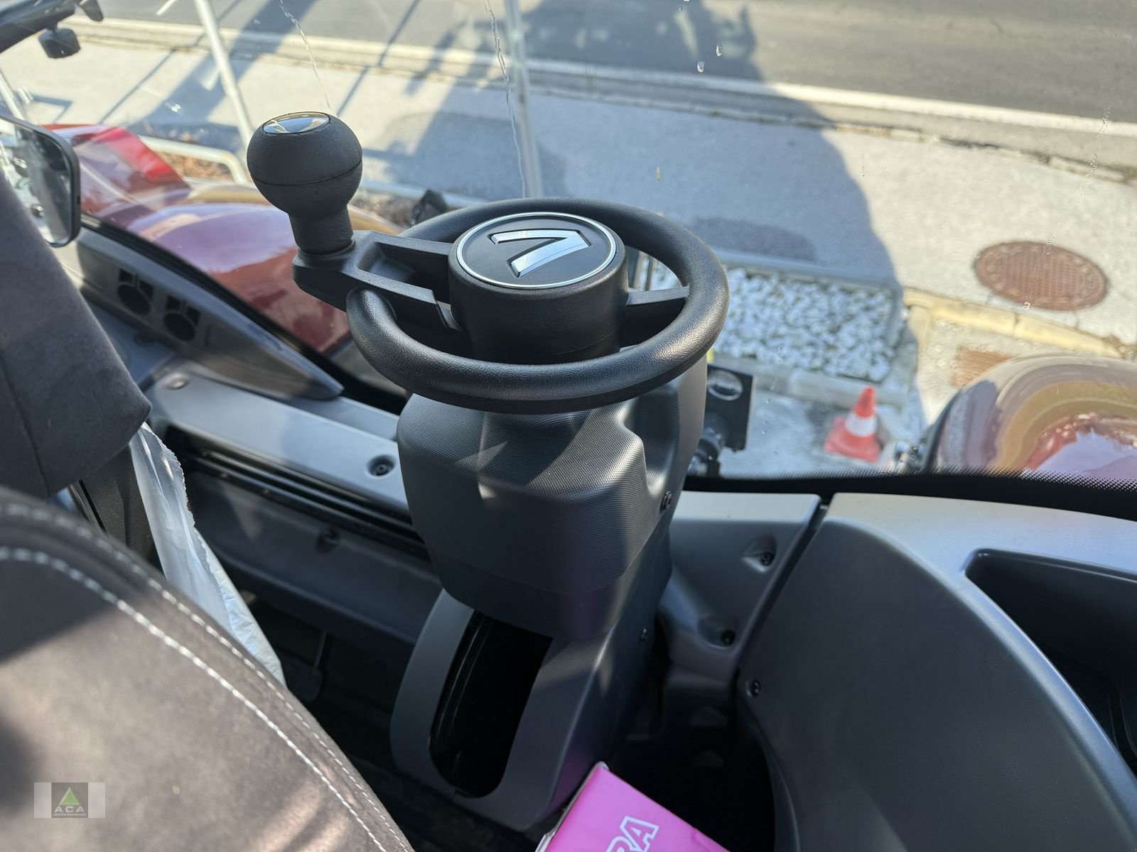 Traktor typu Valtra Q305, Neumaschine v Markt Hartmannsdorf (Obrázek 16)