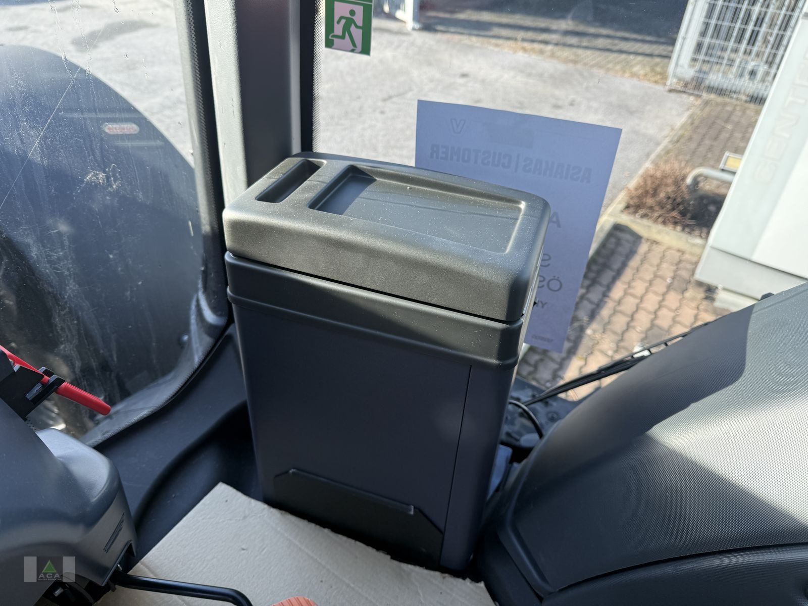 Traktor typu Valtra Q305, Neumaschine v Markt Hartmannsdorf (Obrázek 17)