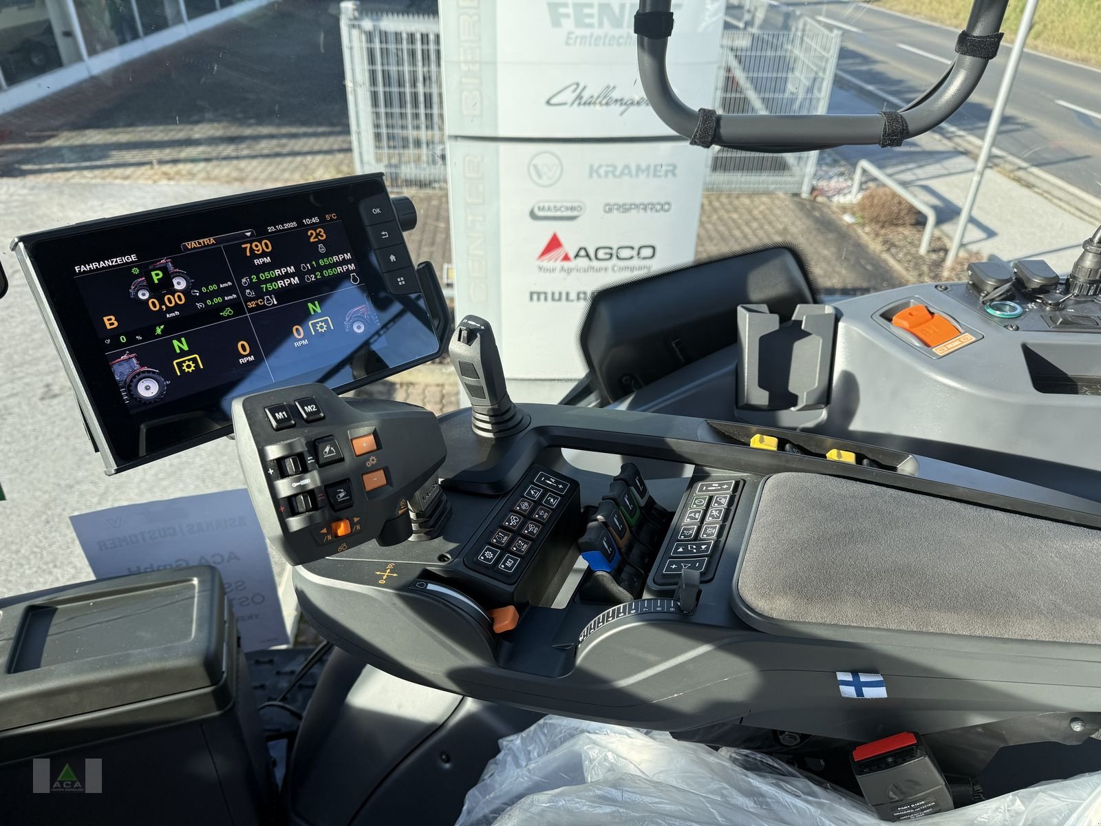 Traktor Türe ait Valtra Q305, Neumaschine içinde Markt Hartmannsdorf (resim 13)