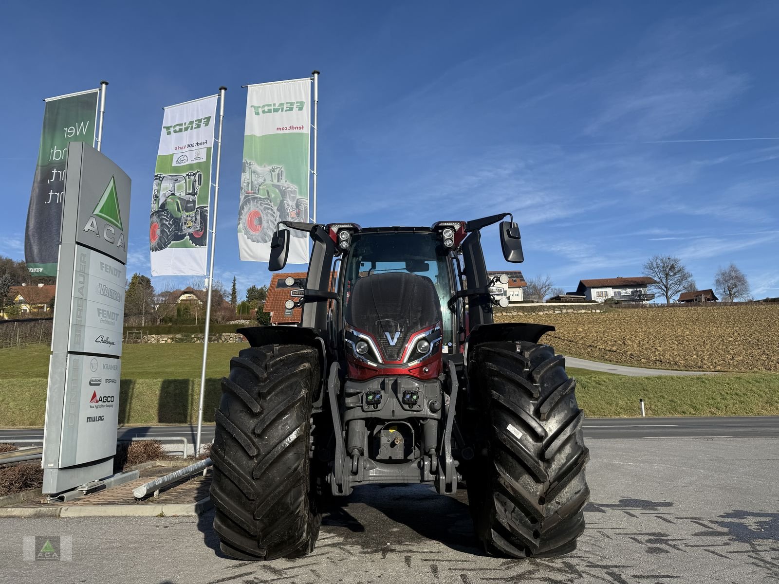 Traktor Türe ait Valtra Q305, Neumaschine içinde Markt Hartmannsdorf (resim 9)