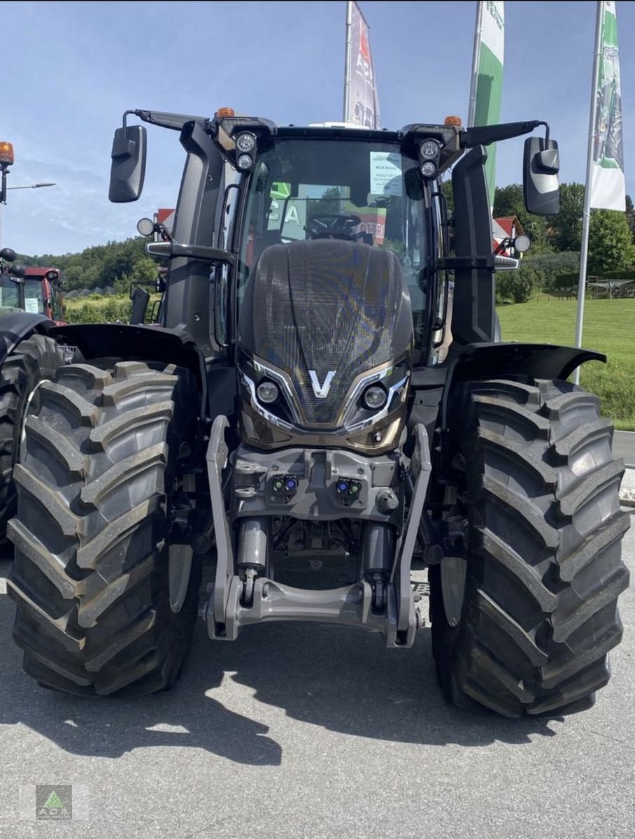 Traktor типа Valtra Q305, Vorführmaschine в Markt Hartmannsdorf (Фотография 2)