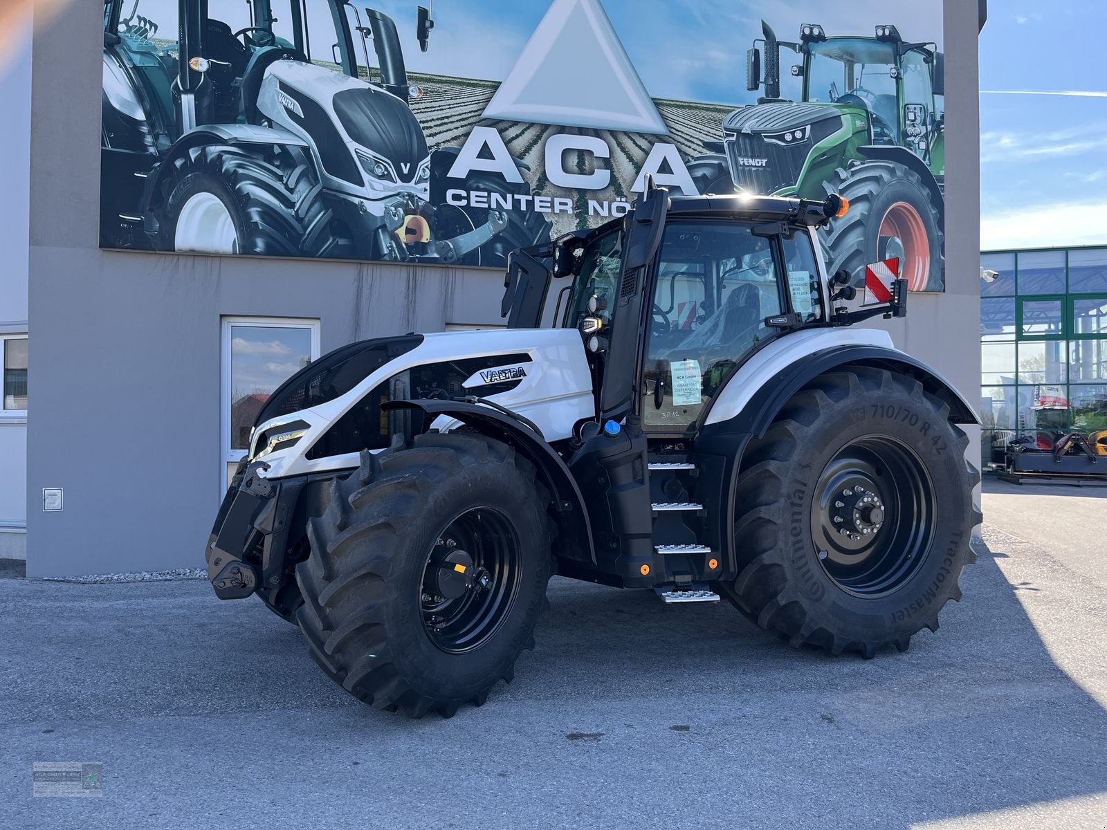Traktor za tip Valtra Q305, Neumaschine u Gerasdorf (Slika 1)