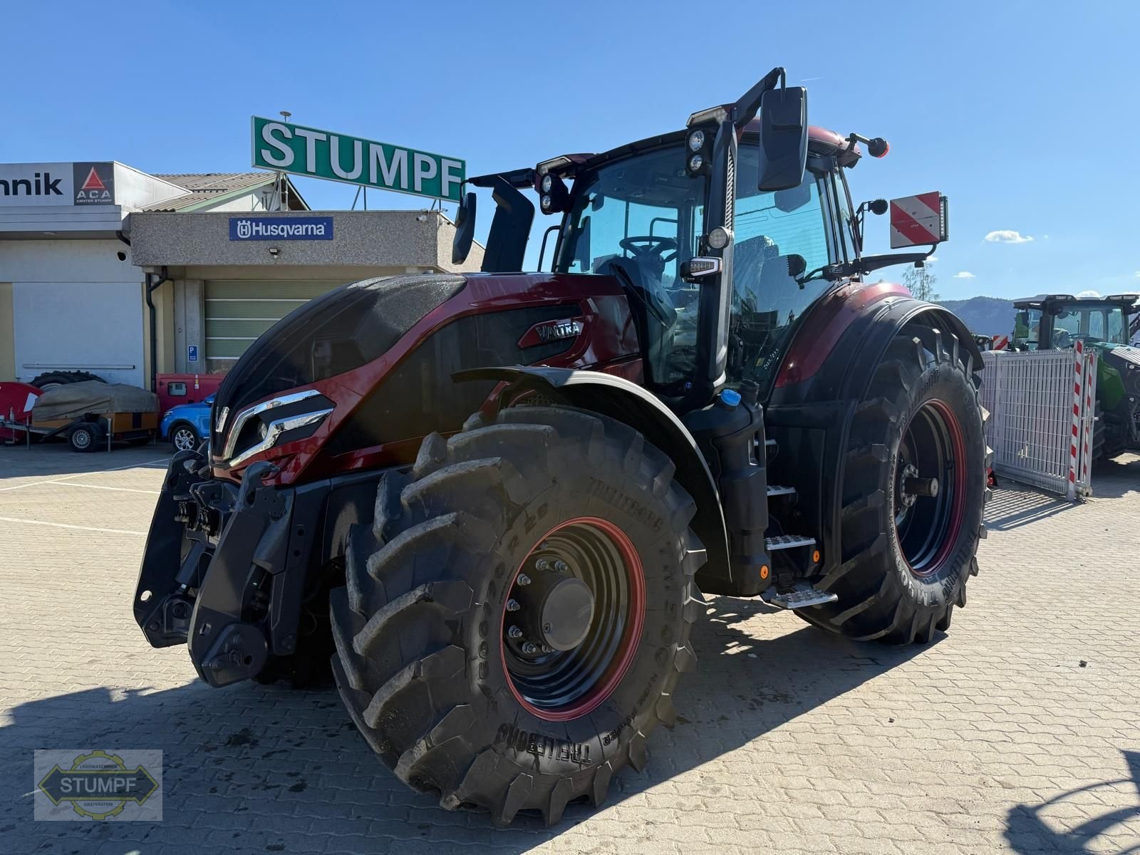 Traktor za tip Valtra Q305, Gebrauchtmaschine u Grafenstein (Slika 3)
