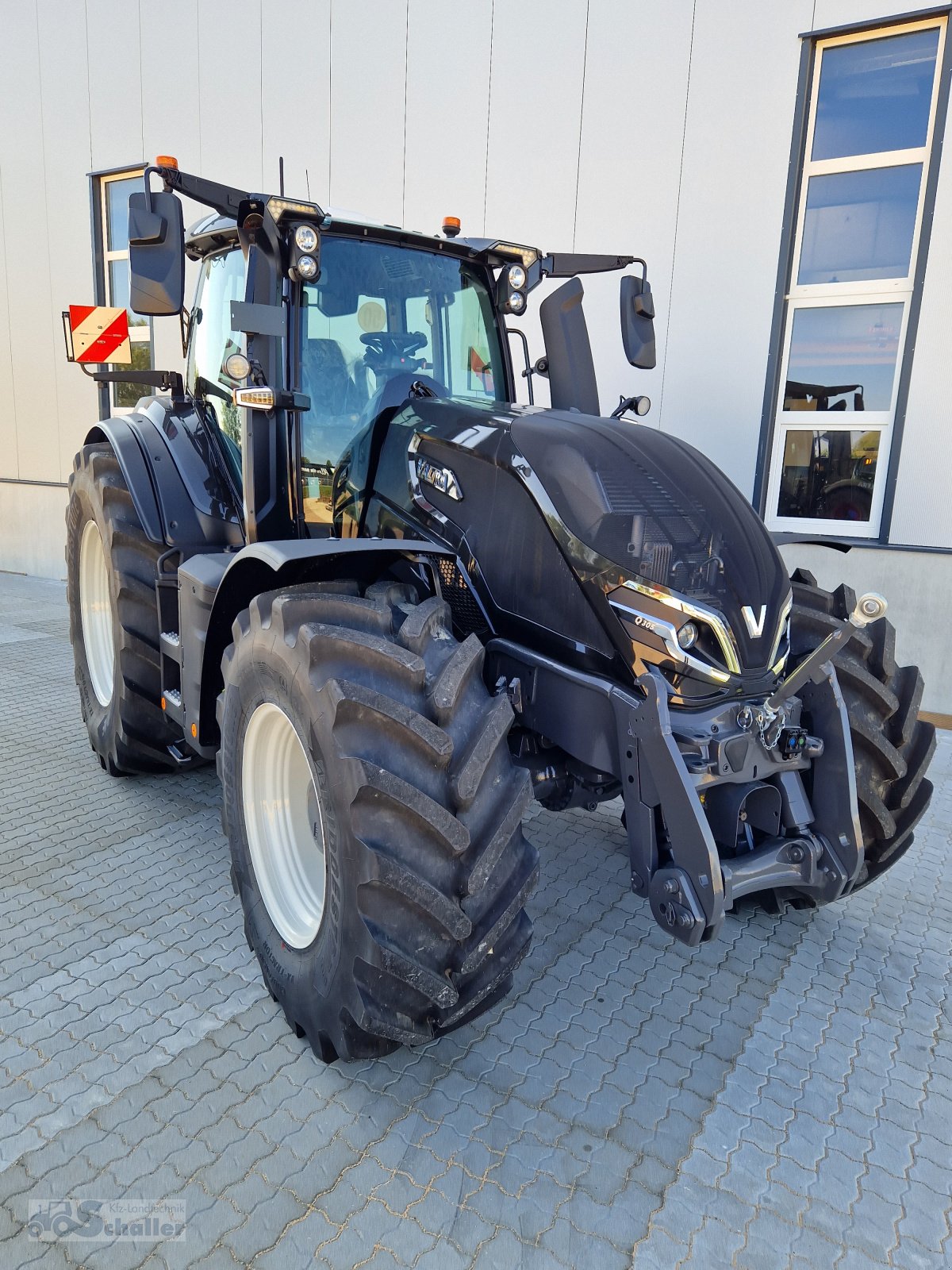 Traktor a típus Valtra Q305, Neumaschine ekkor: Monheim (Kép 1)