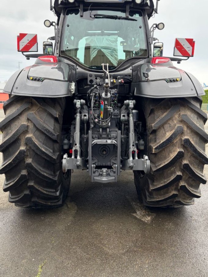 Traktor typu Valtra Q305, Gebrauchtmaschine w SAINT JAMES (Zdjęcie 4)