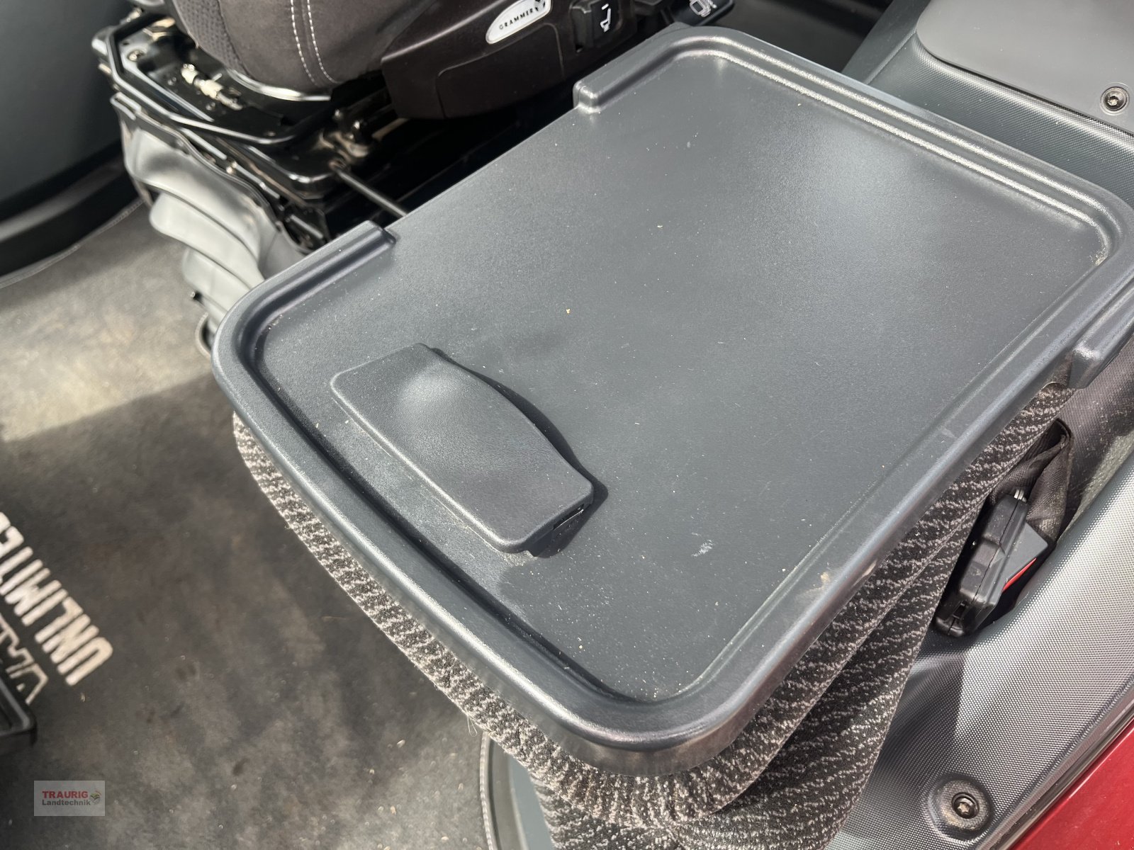 Traktor a típus Valtra Q305, Gebrauchtmaschine ekkor: Mainburg/Wambach (Kép 16)