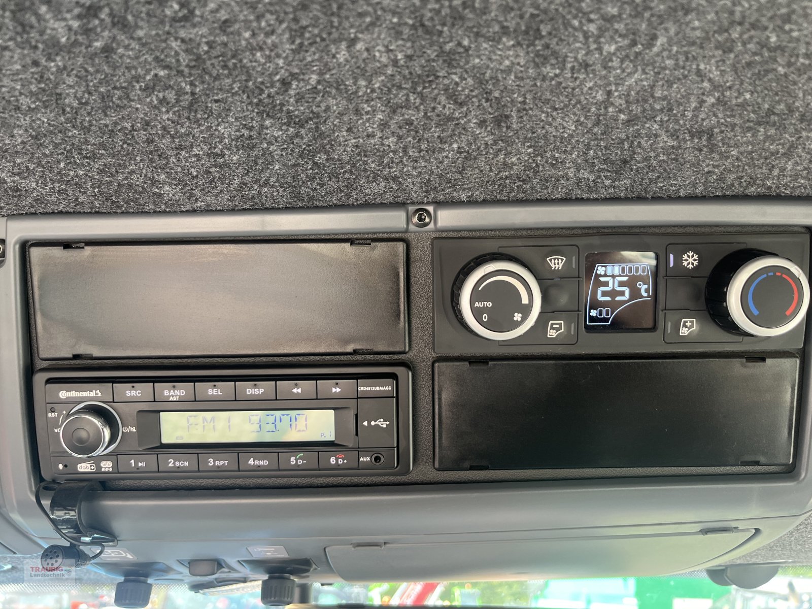 Traktor a típus Valtra Q305, Gebrauchtmaschine ekkor: Mainburg/Wambach (Kép 18)