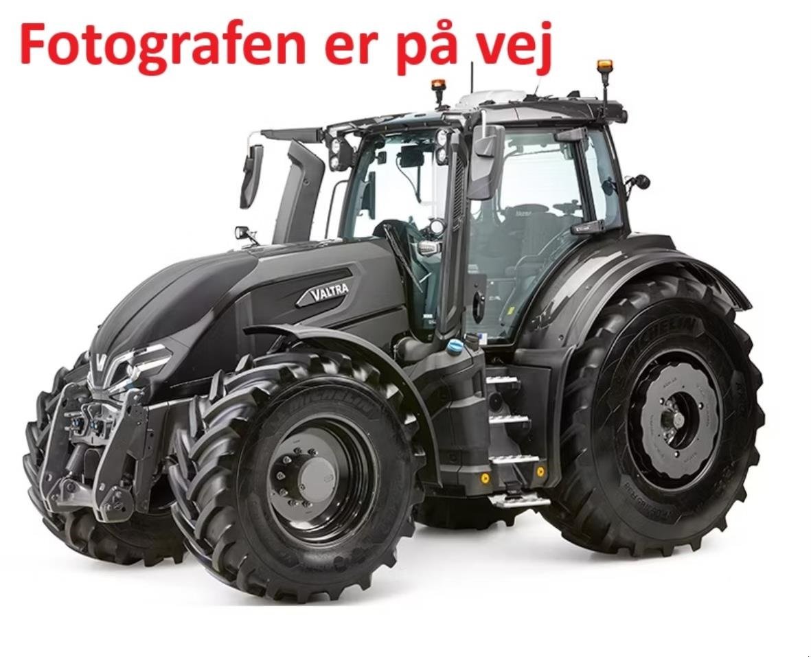 Traktor του τύπου Valtra Q305, Gebrauchtmaschine σε Ringkøbing (Φωτογραφία 1)