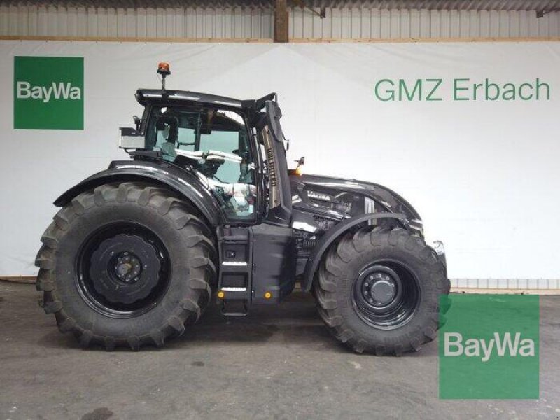 Traktor des Typs Valtra Q305, Gebrauchtmaschine in München (Bild 5)