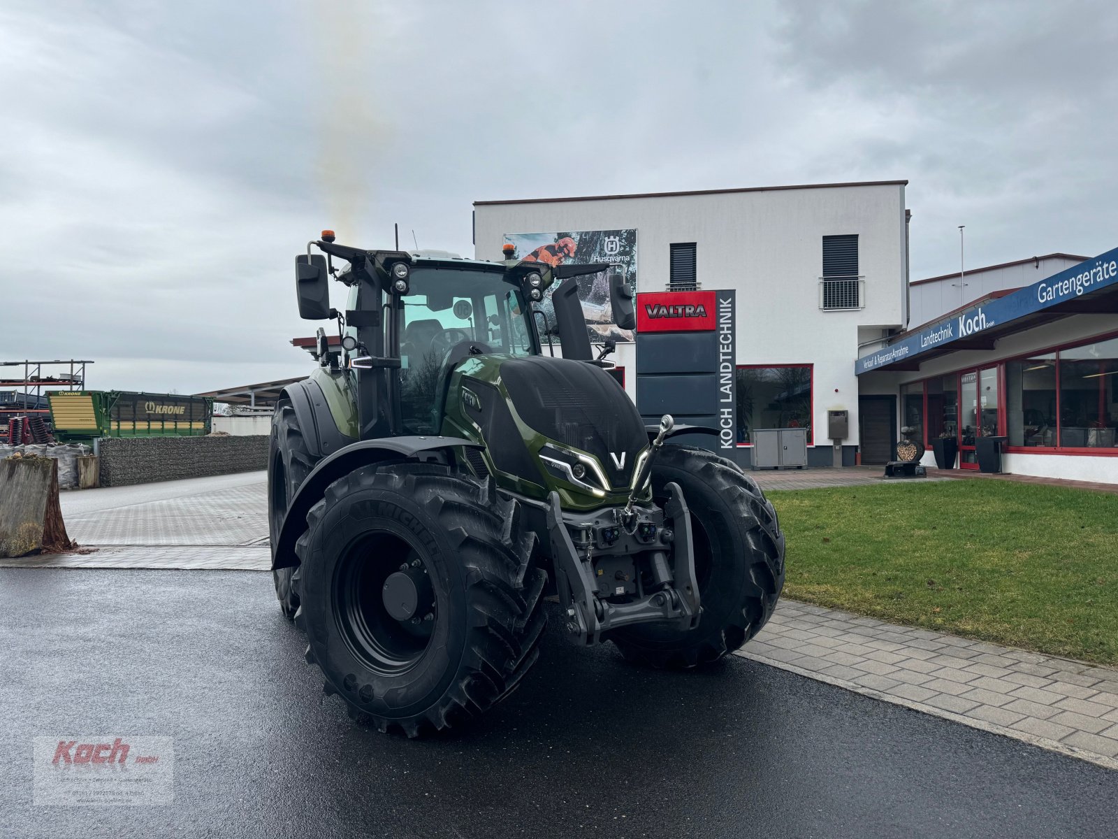 Traktor des Typs Valtra Q305, Gebrauchtmaschine in Neumarkt / Pölling (Bild 1)