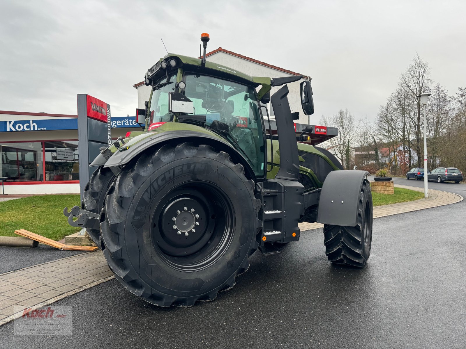 Traktor des Typs Valtra Q305, Gebrauchtmaschine in Neumarkt / Pölling (Bild 3)