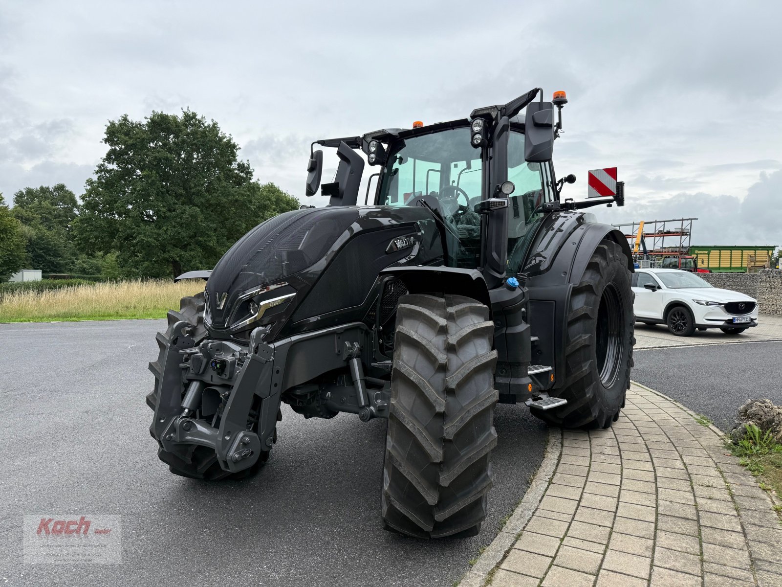Traktor typu Valtra Q305, Neumaschine v Neumarkt / Pölling (Obrázek 8)