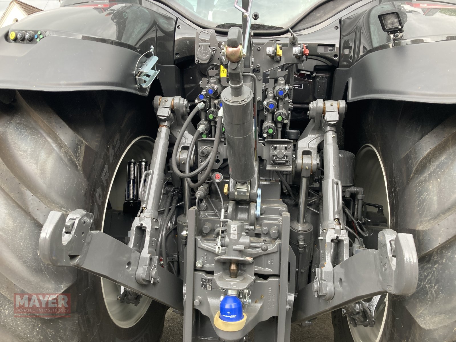 Traktor des Typs Valtra Q305, Neumaschine in Unterroth (Bild 8)