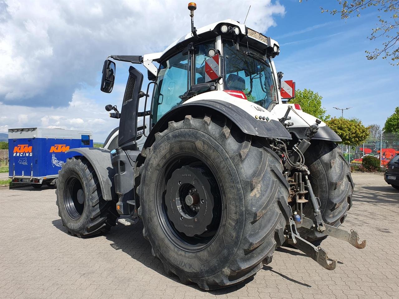 Traktor of the type Valtra Q305, Gebrauchtmaschine in Niederkirchen (Picture 8)
