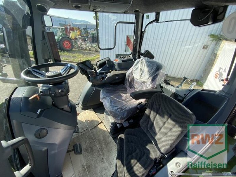 Traktor του τύπου Valtra Q305, Gebrauchtmaschine σε Kruft (Φωτογραφία 9)