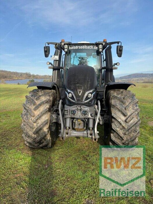 Traktor du type Valtra Q305, Gebrauchtmaschine en Lorsch (Photo 7)