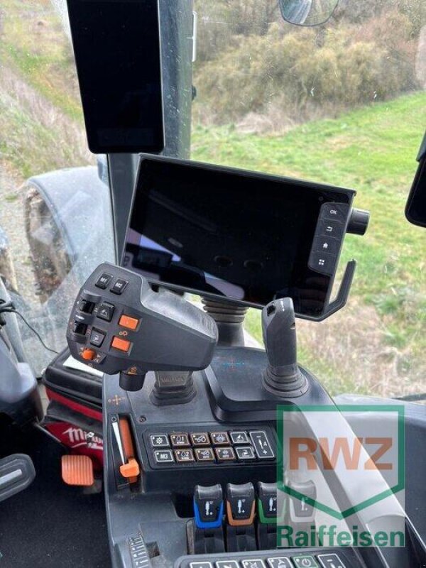 Traktor du type Valtra Q305, Gebrauchtmaschine en Lorsch (Photo 5)