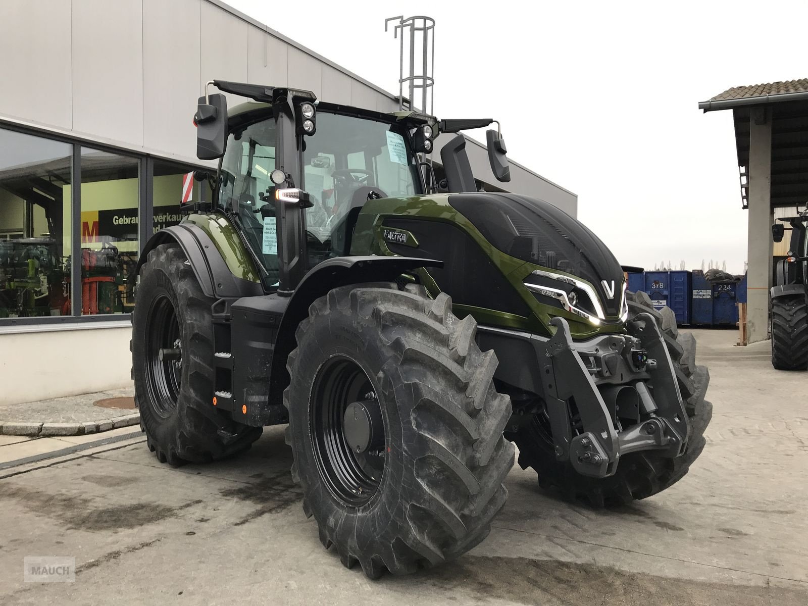 Traktor типа Valtra Q305, Neumaschine в Burgkirchen (Фотография 4)